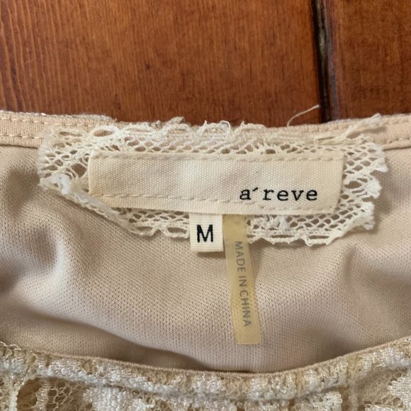 Women's A'Reve Soft Lace Open Cold Shoulder Batwing Sleeve Medium Blouse GUC - Picture 2 of 13